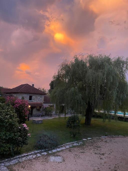 Vakantiehuis La Poire, Op Landgoed Aan De Dordogne Prudhomat Esterno foto